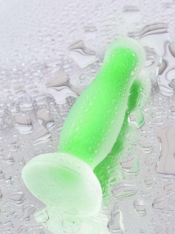  Beyond Victor Glow Karanlıkta Parlayan Anal Plug Silikon Şeffaf 10 cm